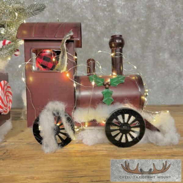 Christmas Squirrels Novelty Taxidermy Mount For Sale - Image 4